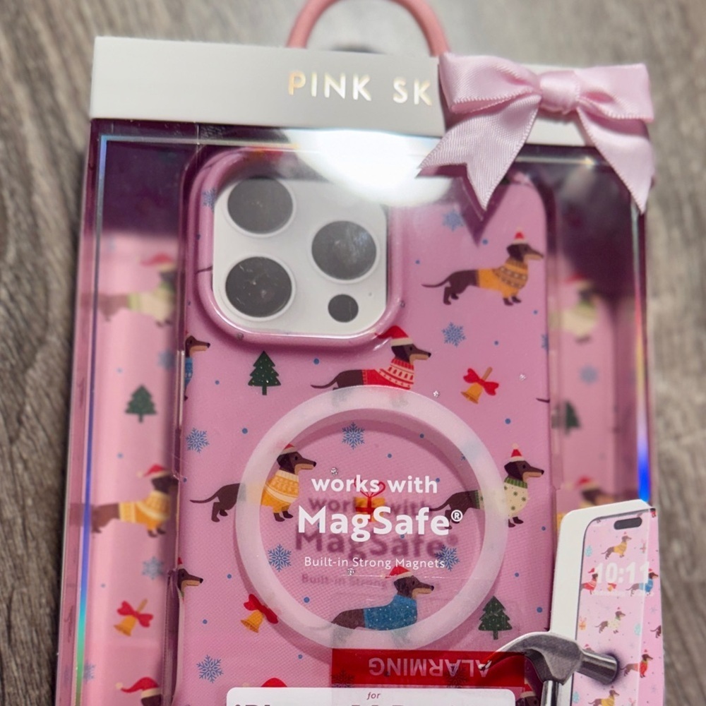 Pink Sky “Santa Paws” MagSafe iPhone 16 Pro Max Case + Screen Protector - Picture 5 of 9